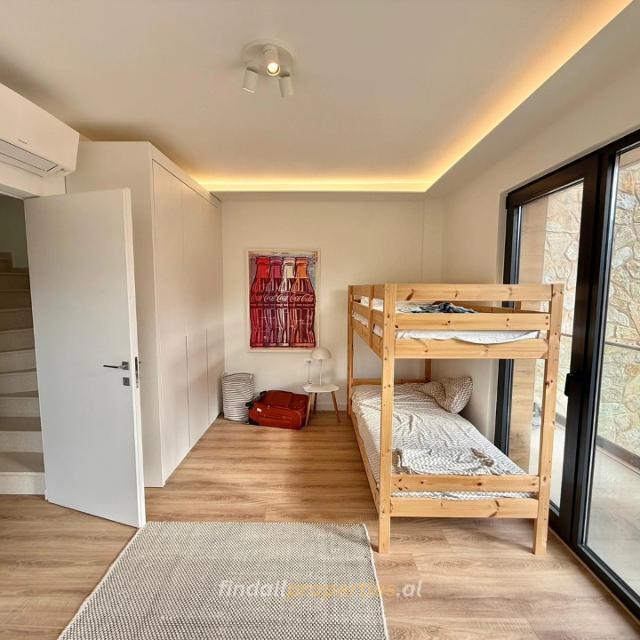 d91da375-d127-4593-89d4-3317ae89b7a7_w640px.jpg