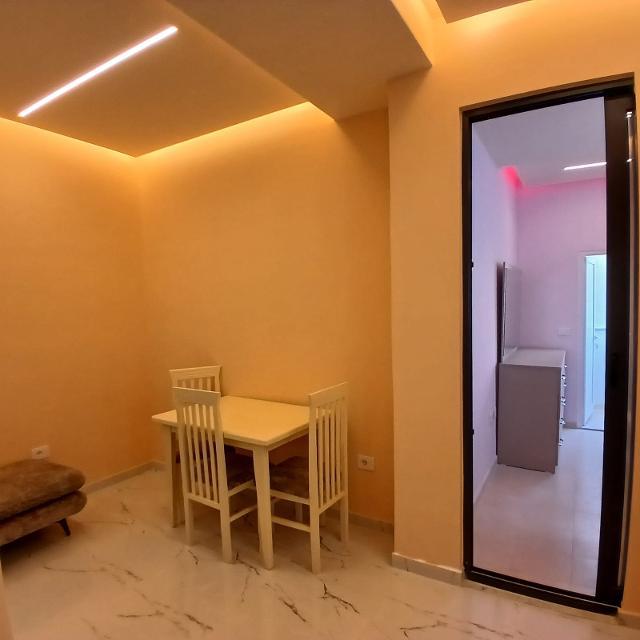 ce6cc3b0-2ae1-4ec4-a8f2-0365f5e5a615_w640px.jpg